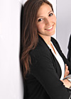Frau Aline Kniestedt